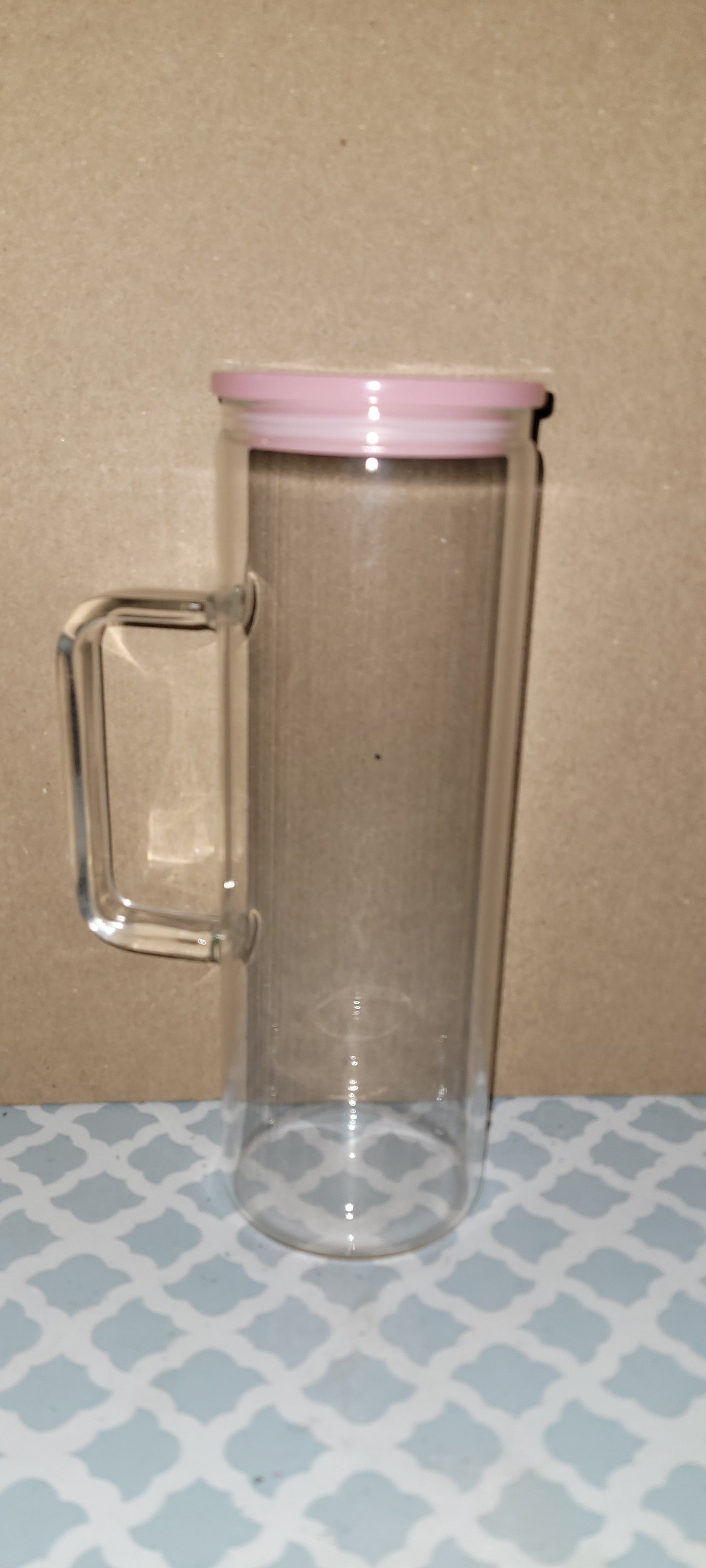 20oz tall skinny glass cup w/handle